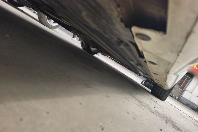 Used Mercedes-Benz C-Class 2013 C 180 Classic Grand Edition Chassis Rear Left