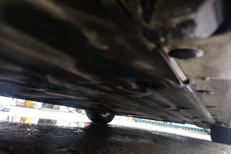 Used Mercedes-Benz C-Class 2013 C 260 Elegant Grand Edition Chassis Rear Right