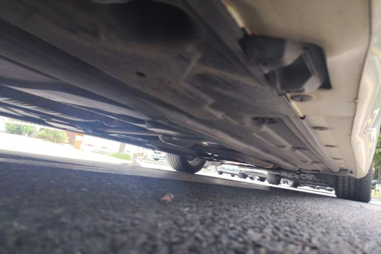 Used Mercedes-Benz C-Class 2013 C 180 Classic Grand Edition Chassis Rear Right