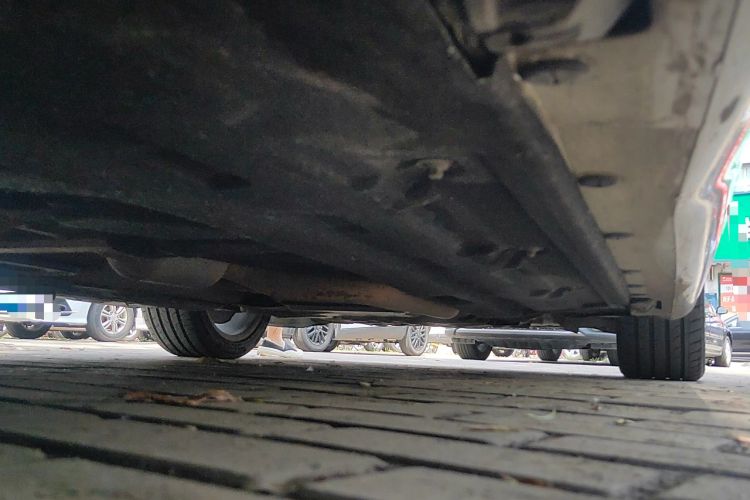 Used Mercedes-Benz C-Class 2013 C 180 Classic Grand Edition Chassis Rear Right