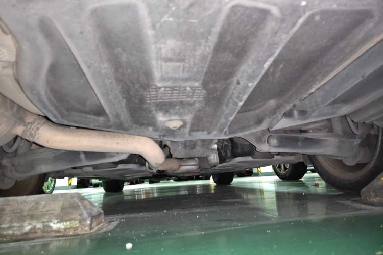 Used Mercedes-Benz C-Class 2013 C 180 Classic Grand Edition Chassis Rear