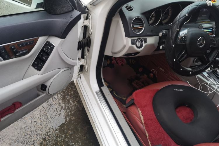 Used Mercedes-Benz C-Class 2013 C 260 Elegant Grand Edition Driver Seat