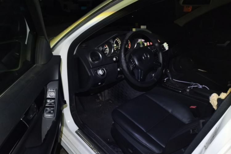 Used Mercedes-Benz C-Class 2013 C 180 Classic Grand Edition Driver Seat