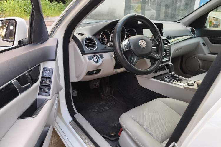 Used Mercedes-Benz C-Class 2013 C 180 CGI Classic Driver Seat