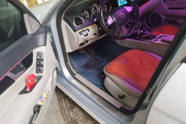 Used Mercedes-Benz C-Class 2013 C 180 Classic Grand Edition Driver Seat