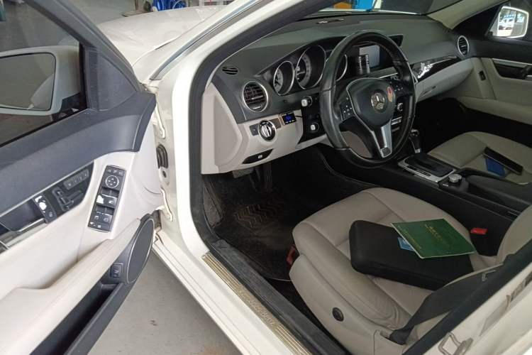 Used Mercedes-Benz C-Class 2013 C 260 CGI Fashion Model Driver Seat