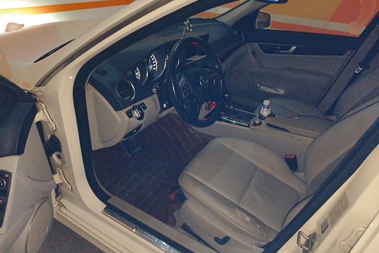 Used Mercedes-Benz C-Class 2013 C 180 Classic Grand Edition Driver Seat