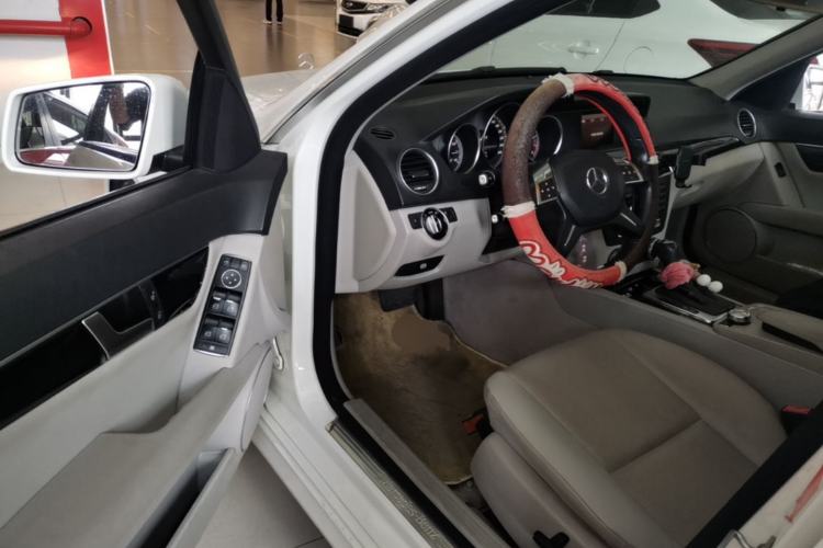 Used Mercedes-Benz C-Class 2013 C 180 Classic Grand Edition Driver Seat
