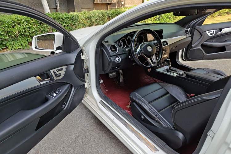 Used Mercedes-Benz C-Class 2013 C 180 Coupe Driver Seat
