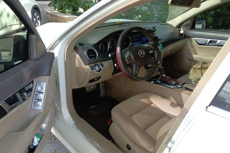 Used Mercedes-Benz C-Class 2013 C 260 Elegant Grand Edition Driver Seat