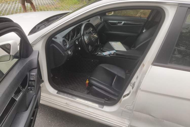 Used Mercedes-Benz C-Class 2013 C 180 Classic Grand Edition Driver Seat