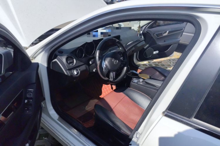 Used Mercedes-Benz C-Class 2013 C 180 Classic Grand Edition Driver Seat