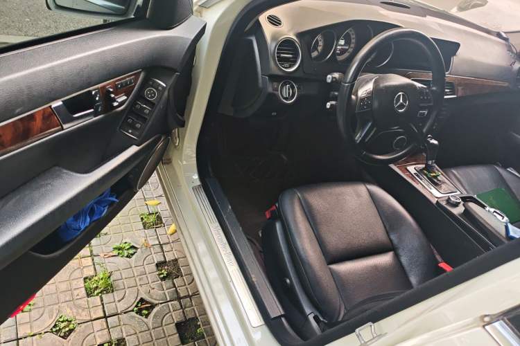 Used Mercedes-Benz C-Class 2013 C 260 CGI Elegant Model Driver Seat