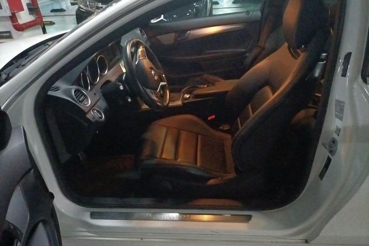 Used Mercedes-Benz C-Class 2013 C 180 Coupe Driver Seat