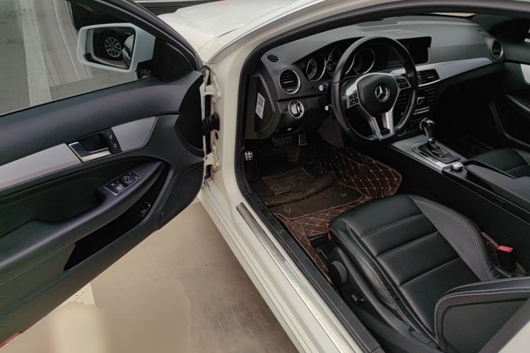 Used Mercedes-Benz C-Class 2013 C 180 Coupe Driver Seat
