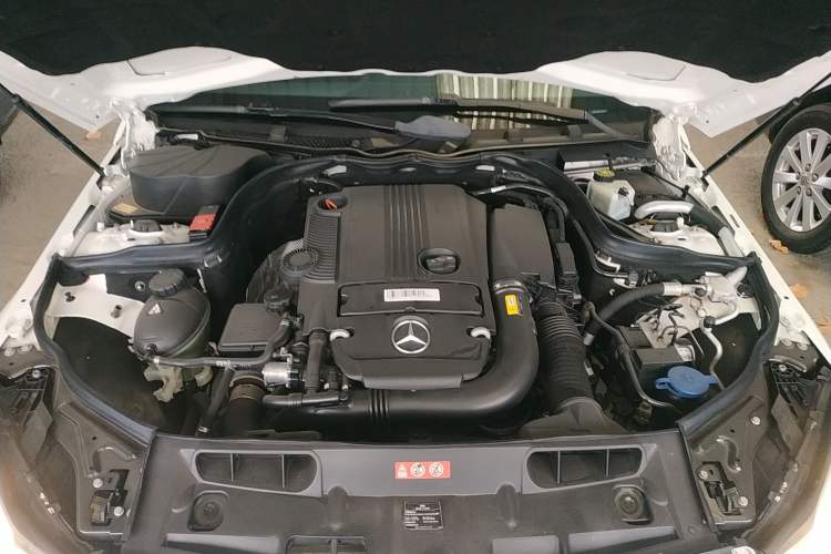 Used Mercedes-Benz C-Class 2013 C 180 Classic Grand Edition Engine Bay