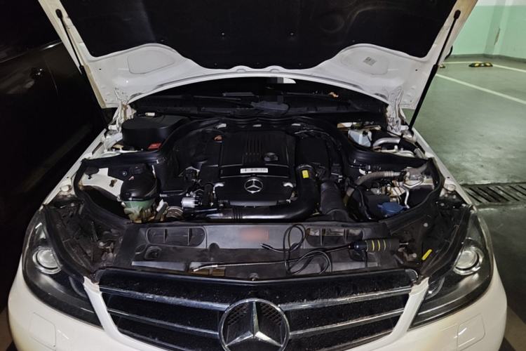 Used Mercedes-Benz C-Class 2013 C 260 Fashion Edition Grand Edition Engine Bay