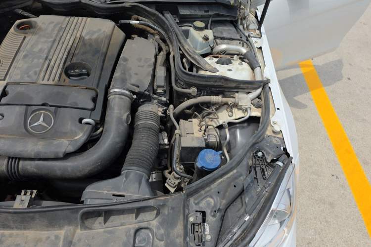 Used Mercedes-Benz C-Class 2013 C 180 Classic Grand Edition Engine Bay Left