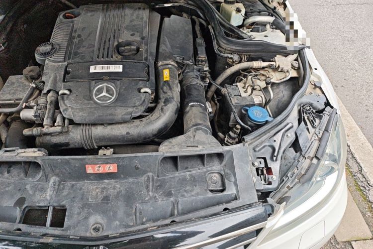 Used Mercedes-Benz C-Class 2013 C 260 CGI Fashion Model Engine Bay Left