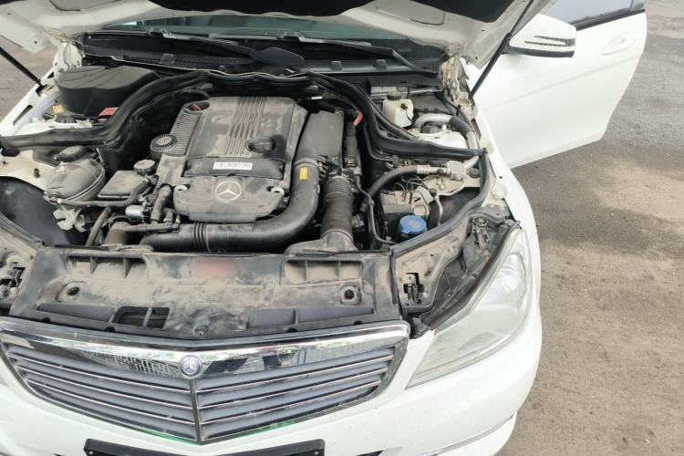 Used Mercedes-Benz C-Class 2013 C 180 CGI Classic Engine Bay Left