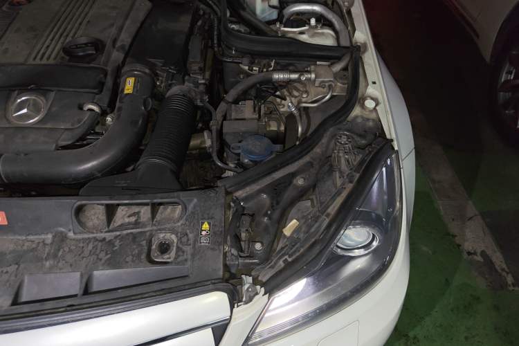 Used Mercedes-Benz C-Class 2013 C 180 Coupe Engine Bay Left