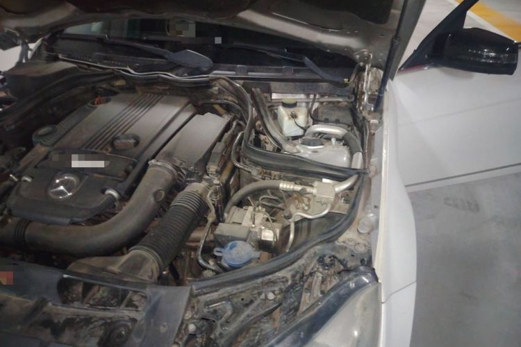 Used Mercedes-Benz C-Class 2013 C 260 Fashion Edition Grand Edition Engine Bay Left