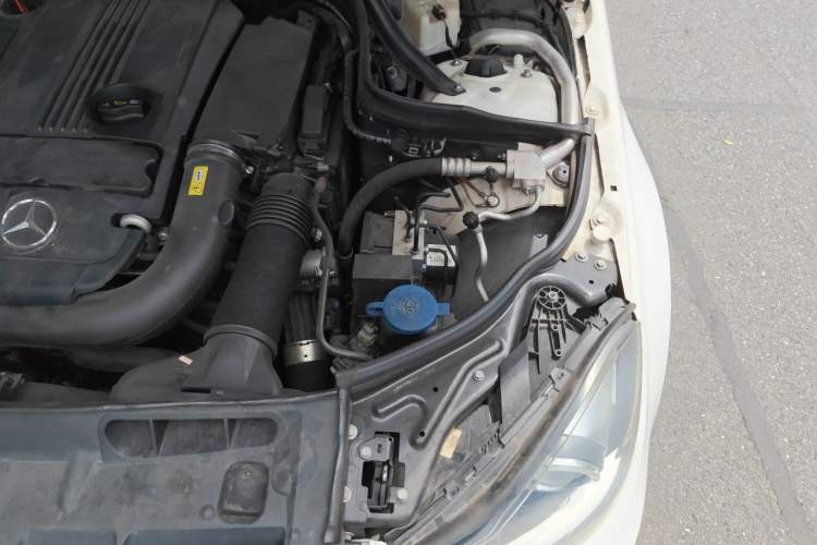 Used Mercedes-Benz C-Class 2013 C 180 Coupe Engine Bay Left