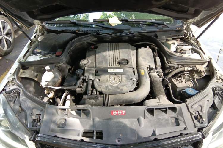 Used Mercedes-Benz C-Class 2013 C 260 Elegant Grand Edition Engine Bay