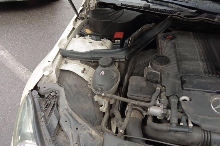 Used Mercedes-Benz C-Class 2013 C 180 Coupe Engine Bay Right