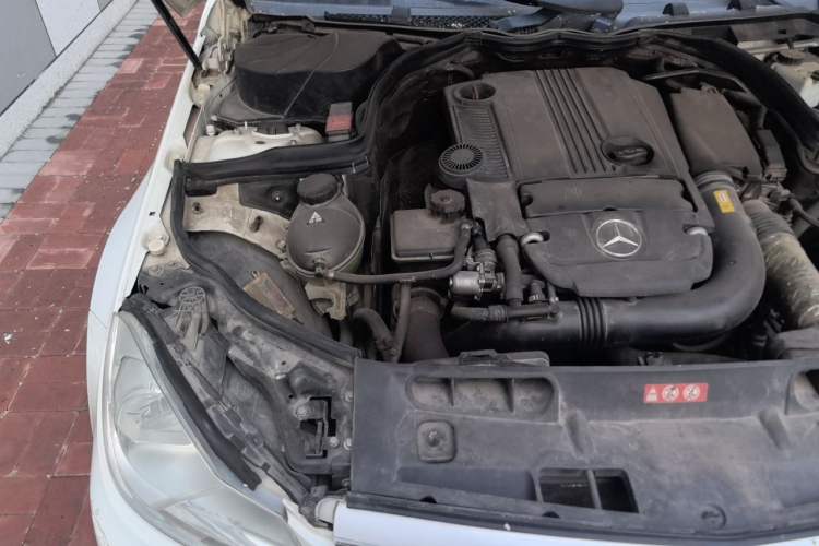 Used Mercedes-Benz C-Class 2013 C 180 Classic Grand Edition Engine Bay Right