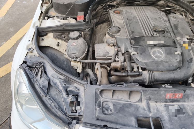 Used Mercedes-Benz C-Class 2013 C 180 CGI Classic Engine Bay Right