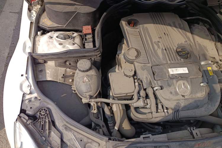 Used Mercedes-Benz C-Class 2013 C 180 CGI Classic Engine Bay Right