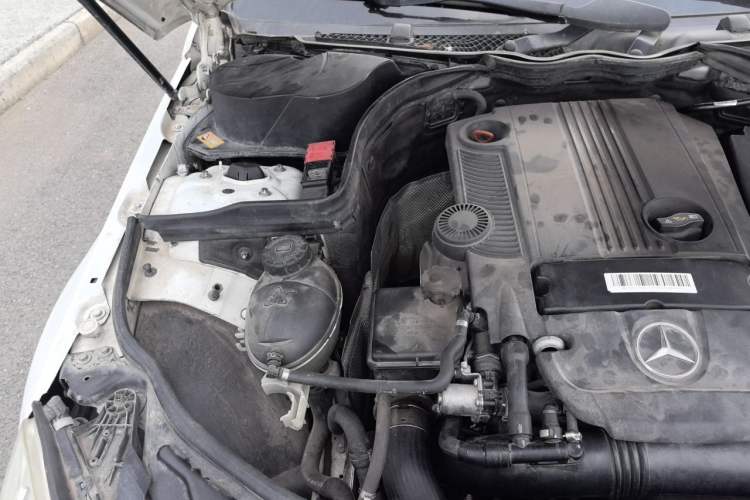 Used Mercedes-Benz C-Class 2013 C 180 CGI Classic Engine Bay Right