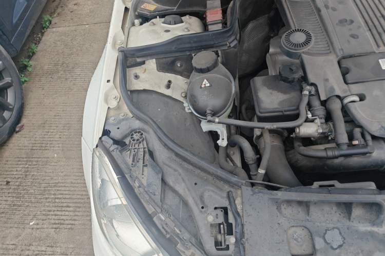 Used Mercedes-Benz C-Class 2013 C 260 CGI Elegant Model Engine Bay Right