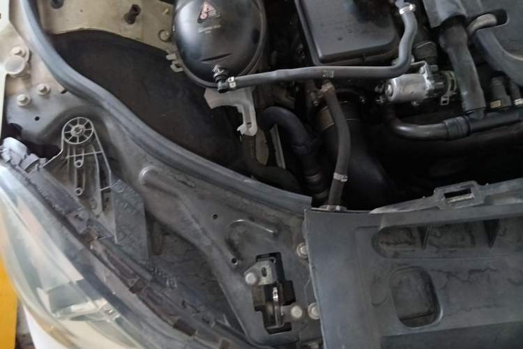 Used Mercedes-Benz C-Class 2013 C 260 CGI Fashion Model Engine Bay Right