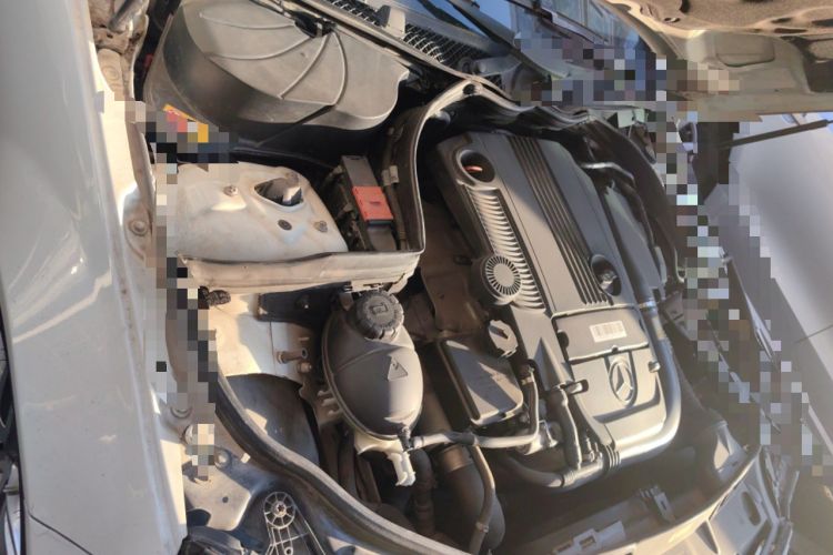 Used Mercedes-Benz C-Class 2013 C 180 Classic Grand Edition Engine Bay Right