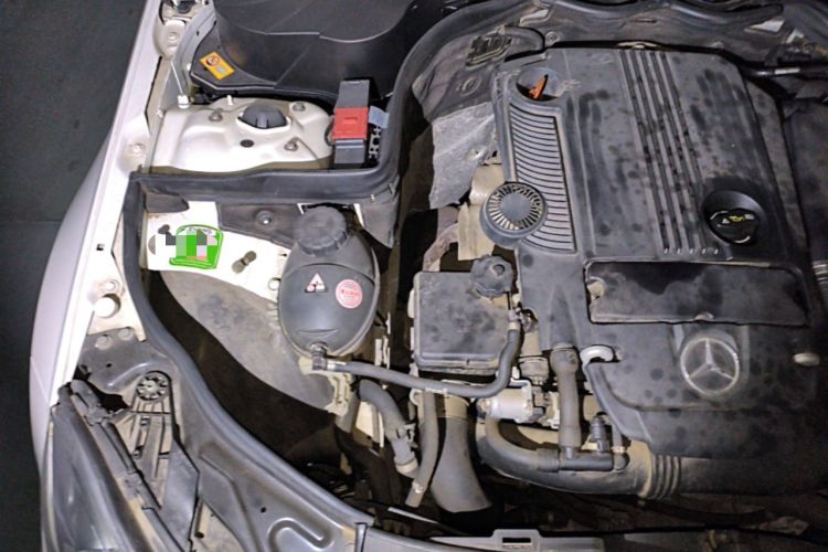 Used Mercedes-Benz C-Class 2013 C 180 Coupe Engine Bay Right