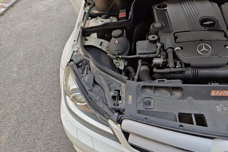 Used Mercedes-Benz C-Class 2013 C 180 Coupe Engine Bay Right