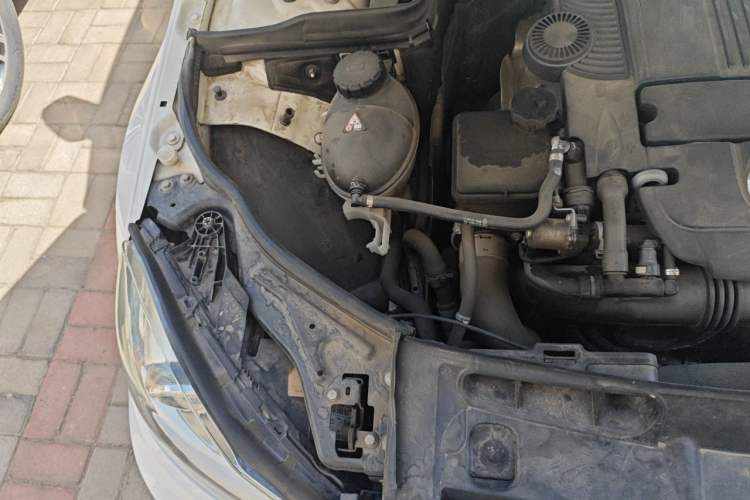 Used Mercedes-Benz C-Class 2013 C 180 Coupe Engine Bay Right