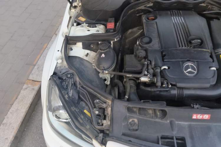Used Mercedes-Benz C-Class 2013 C 180 Coupe Engine Bay Right