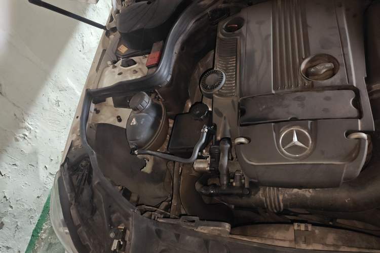Used Mercedes-Benz C-Class 2013 C 180 Coupe Engine Bay Right