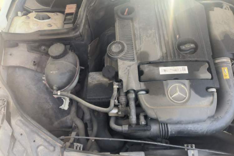 Used Mercedes-Benz C-Class 2013 C 180 CGI Classic Engine Bay Right