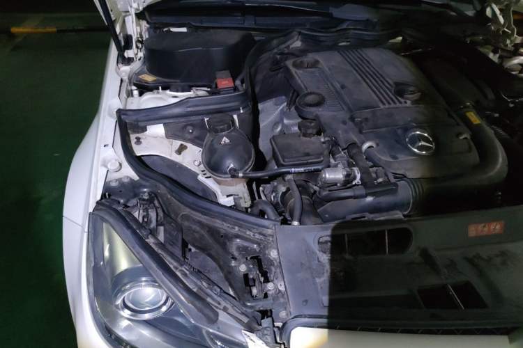 Used Mercedes-Benz C-Class 2013 C 180 Coupe Engine Bay Right