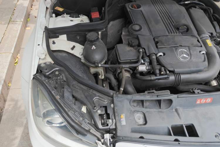 Used Mercedes-Benz C-Class 2013 C 180 Coupe Engine Bay Right