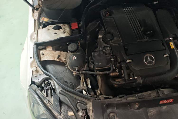 Used Mercedes-Benz C-Class 2013 C 180 Coupe Engine Bay Right