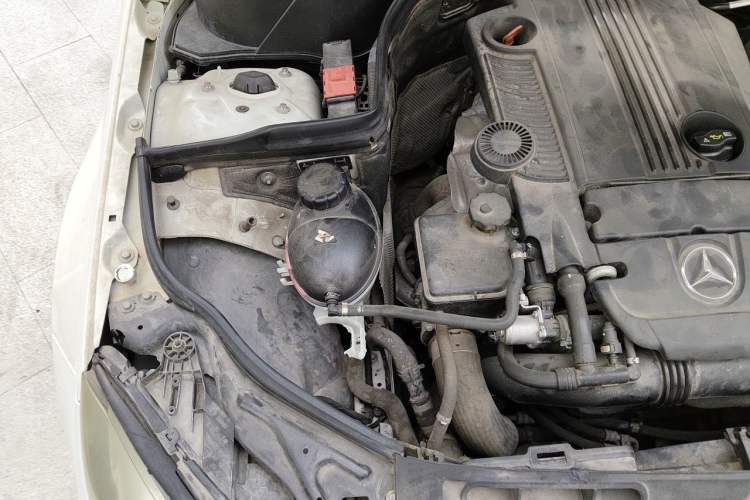 Used Mercedes-Benz C-Class 2013 C 260 CGI Fashion Model Engine Bay Right