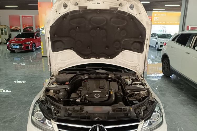 Used Mercedes-Benz C-Class 2013 C 260 Fashion Edition Grand Edition Engine Bay