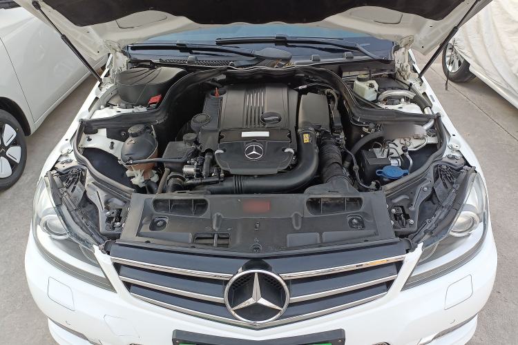Used Mercedes-Benz C-Class 2013 C 260 Fashion Edition Grand Edition Engine Bay