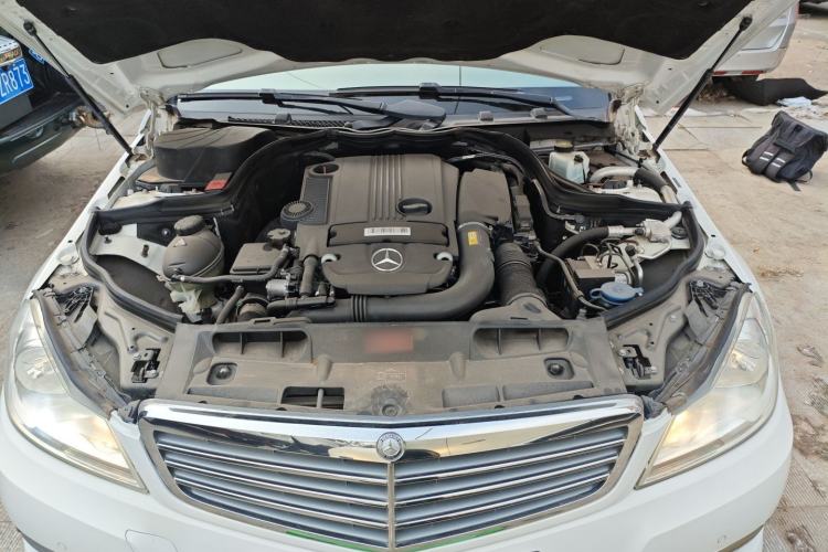 Used Mercedes-Benz C-Class 2013 C 260 Elegant Grand Edition Engine Bay