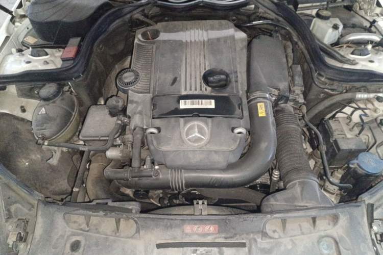 Used Mercedes-Benz C-Class 2013 C 180 Classic Grand Edition Engine Bay